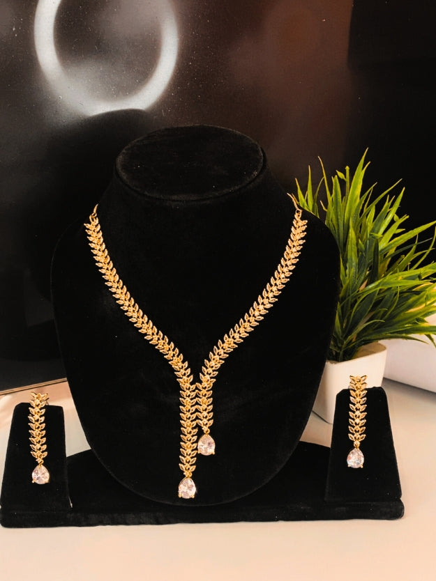 Contemporary Dainty V-Shape Necklace with Crystal Drop Earrings