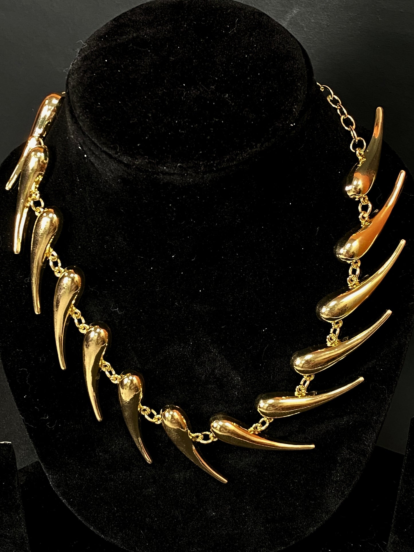 Golden Statement Chain Necklace with Curved Spike Design