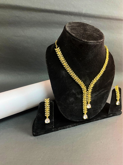 Contemporary Dainty V-Shape Necklace with Crystal Drop Earrings