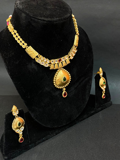 Elegant Gold Plated Kundan Necklace Set with Earrings for Women