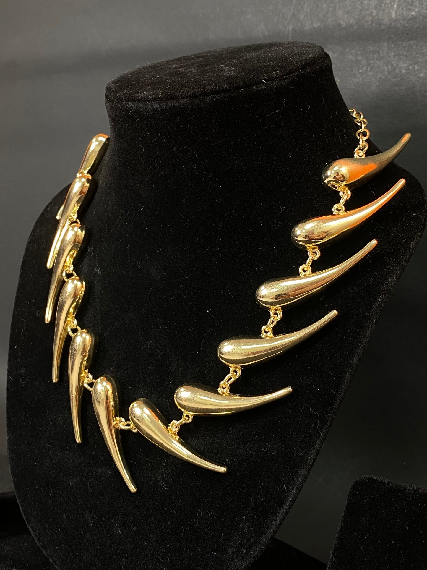 Golden Statement Chain Necklace with Curved Spike Design