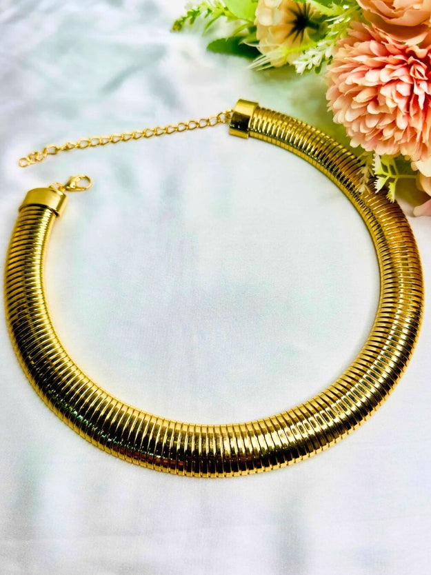 Trendy Golden Tube Choker Necklace with Adjustable Chain