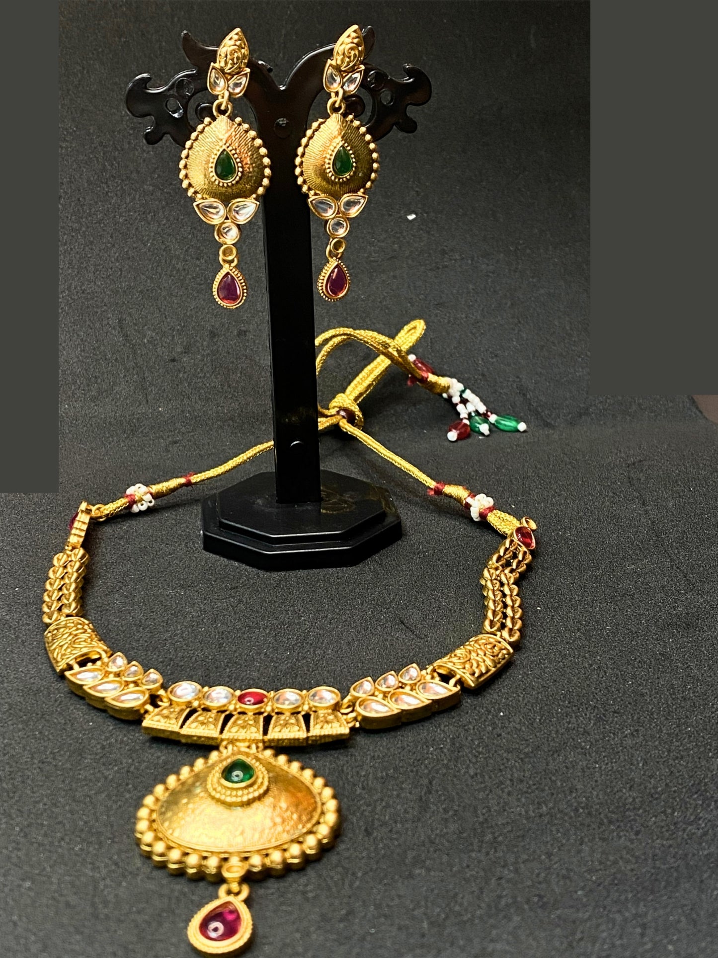 Elegant Gold Plated Kundan Necklace Set with Earrings for Women