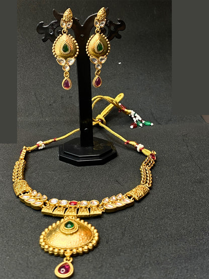 Elegant Gold Plated Kundan Necklace Set with Earrings for Women