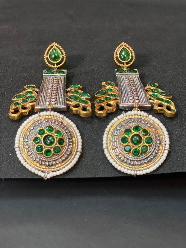 Oxidized Dual Tone Jhoomar Earrings with Green Kundan Stones